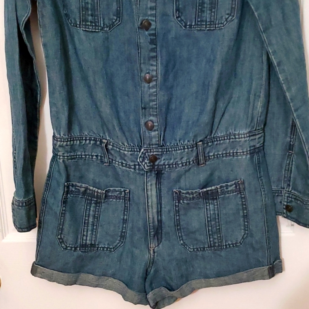 SOLD Abercrombie & Fitch Denim Shorts Jumpsuit, Size 6 - Picture 3 of 8
